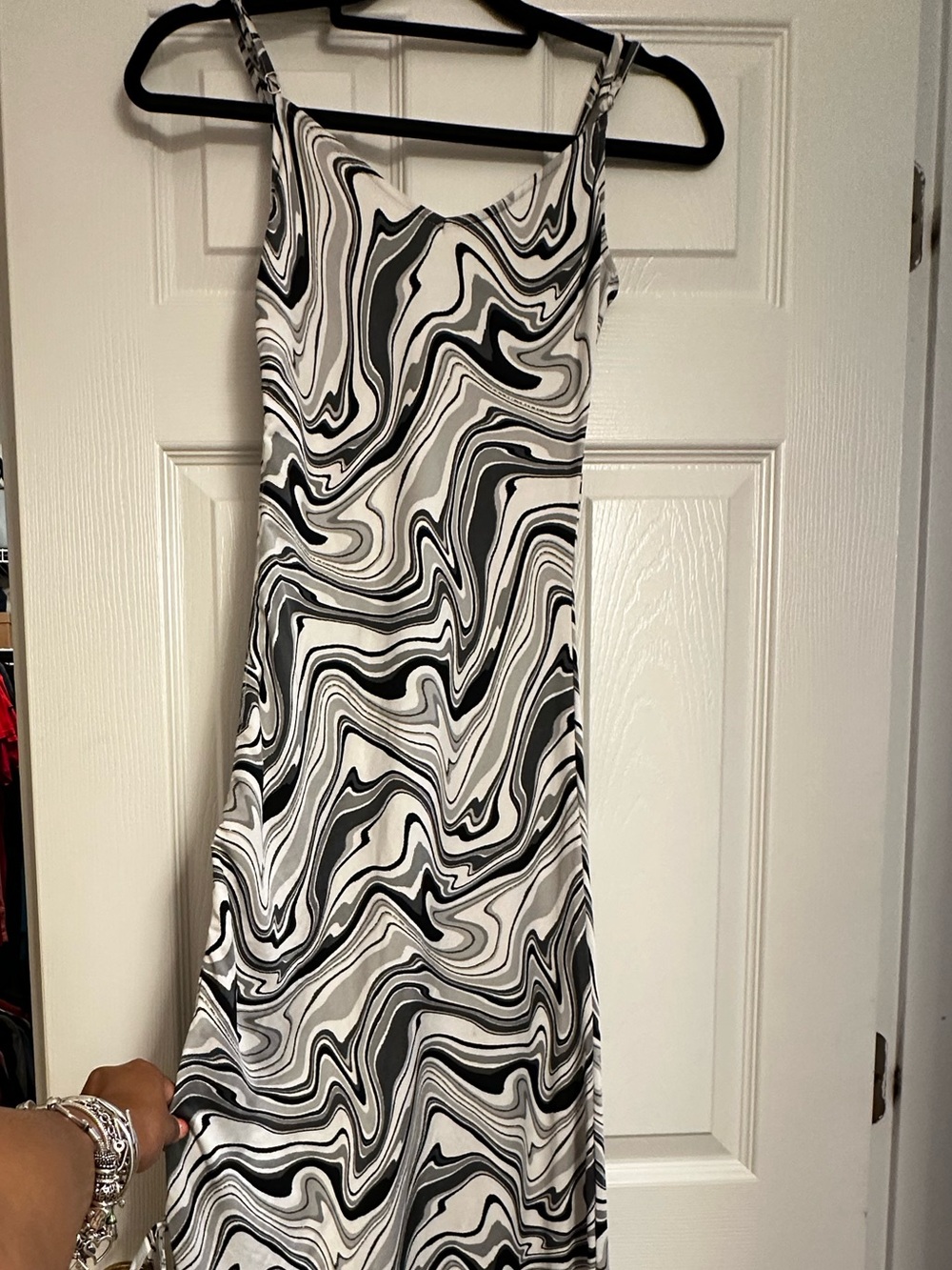 iris Black & White Swirl Midi Slip Dress - Picture 2 of 6